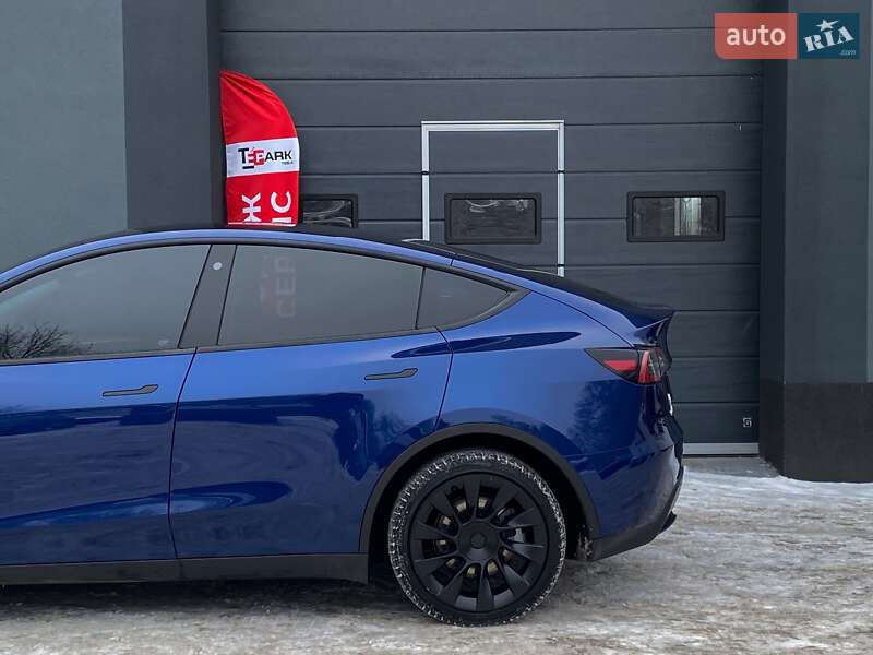 Позашляховик / Кросовер Tesla Model Y 2023 в Києві
