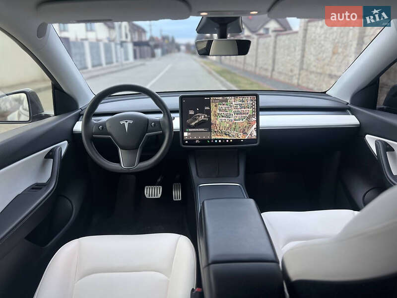 Внедорожник / Кроссовер Tesla Model Y 2021 в Львове