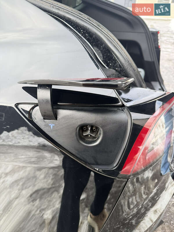 Позашляховик / Кросовер Tesla Model Y 2022 в Дніпрі