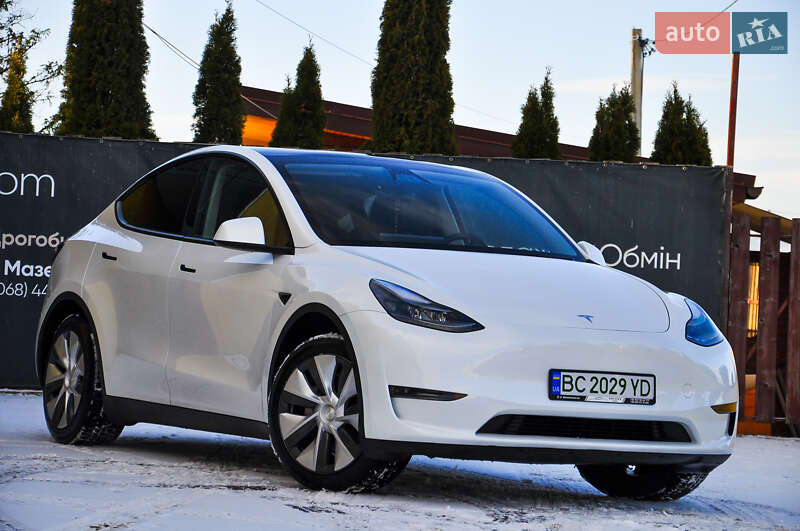 Позашляховик / Кросовер Tesla Model Y 2024 в Трускавці фото 4 Позашляховик / Кросовер Tesla Model Y 2024 в Трускавці