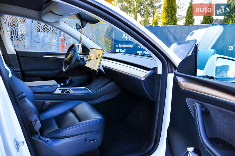 Позашляховик / Кросовер Tesla Model Y 2024 в Трускавці фото 33 Позашляховик / Кросовер Tesla Model Y 2024 в Трускавці