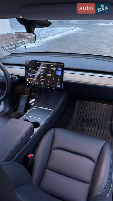 Внедорожник / Кроссовер Tesla Model Y 2024 в Кропивницком