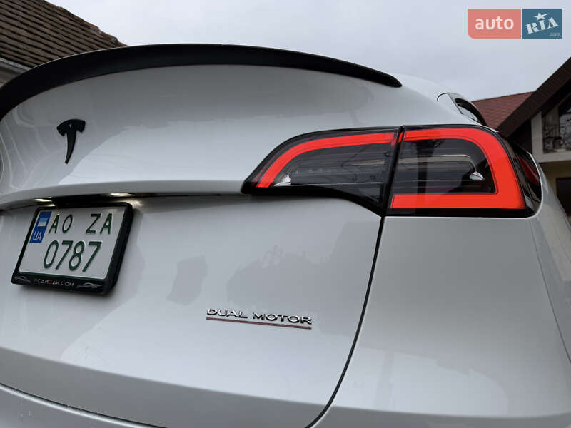 Внедорожник / Кроссовер Tesla Model Y 2022 в Виноградове фото 9 Внедорожник / Кроссовер Tesla Model Y 2022 в Виноградове