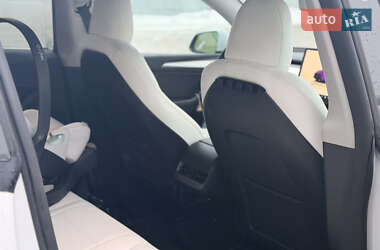 Внедорожник / Кроссовер Tesla Model Y 2021 в Тернополе