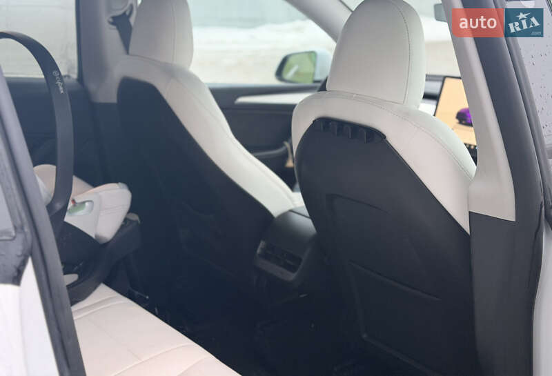 Внедорожник / Кроссовер Tesla Model Y 2021 в Тернополе