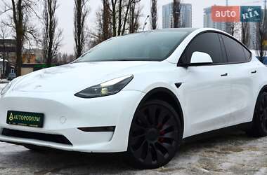 Внедорожник / Кроссовер Tesla Model Y 2022 в Киеве