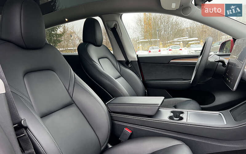 Внедорожник / Кроссовер Tesla Model Y 2024 в Львове фото 21 Внедорожник / Кроссовер Tesla Model Y 2024 в Львове