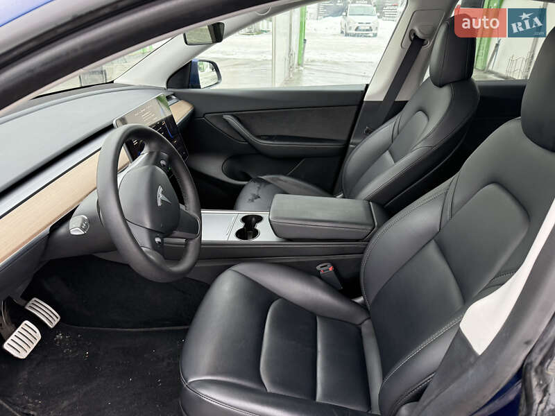 Позашляховик / Кросовер Tesla Model Y 2022 в Львові