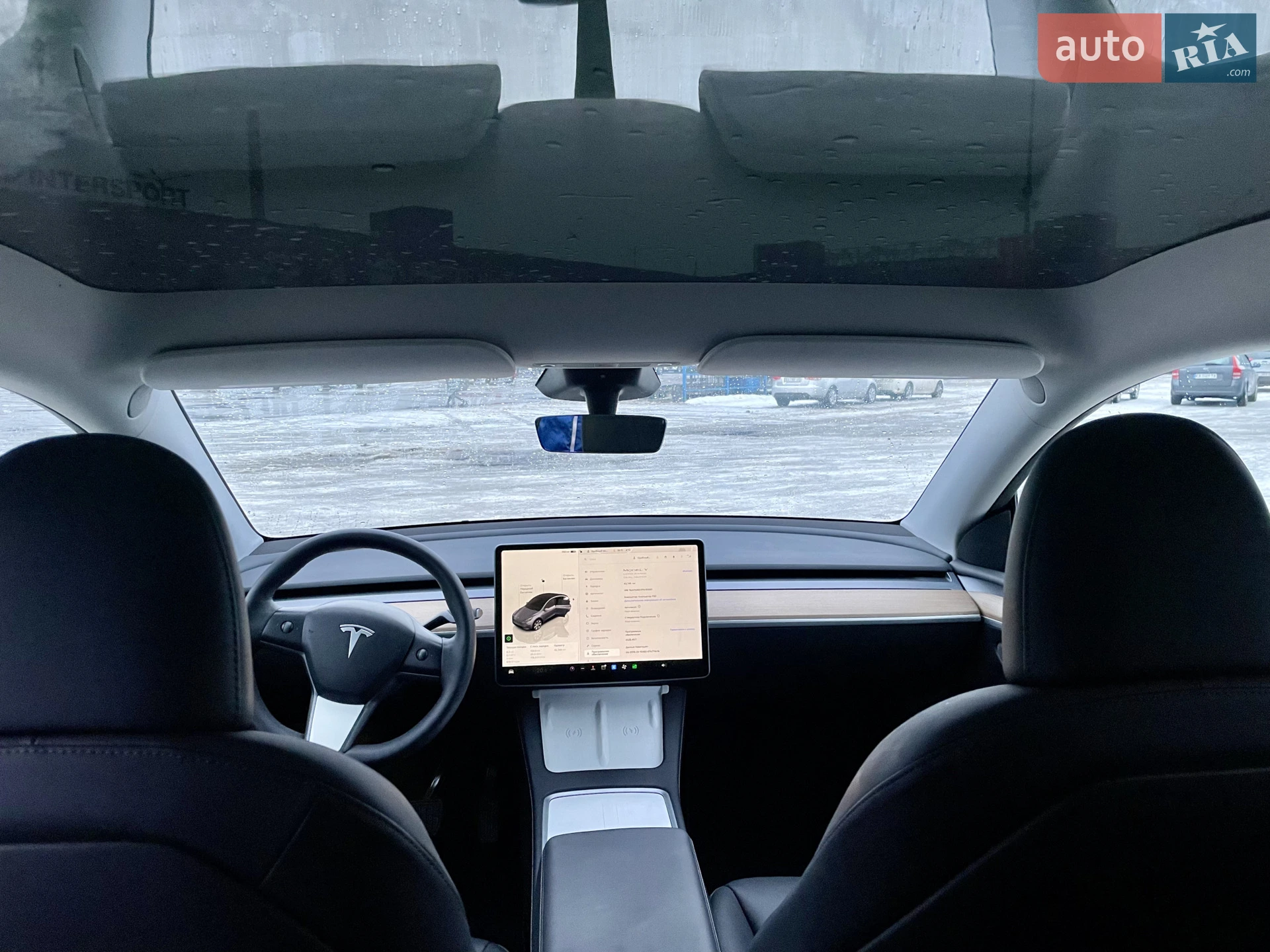 2023 Tesla Model Y - фото 1