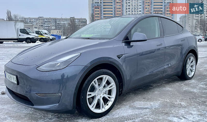 Внедорожник / Кроссовер Tesla Model Y 2023 в Киеве