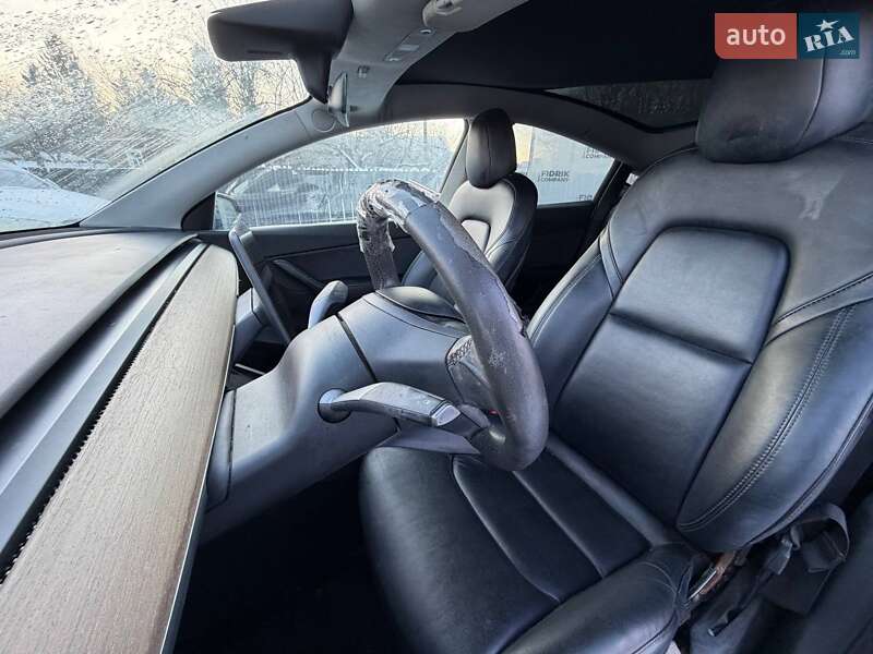Внедорожник / Кроссовер Tesla Model Y 2022 в Луцке фото 25 Внедорожник / Кроссовер Tesla Model Y 2022 в Луцке