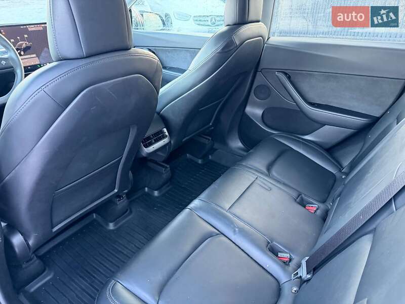 Внедорожник / Кроссовер Tesla Model Y 2020 в Луцке