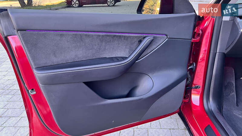 Позашляховик / Кросовер Tesla Model Y 2021 в Львові фото 13 Позашляховик / Кросовер Tesla Model Y 2021 в Львові