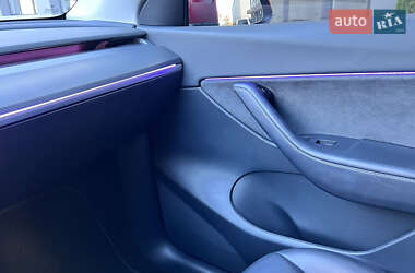 Позашляховик / Кросовер Tesla Model Y 2021 в Львові