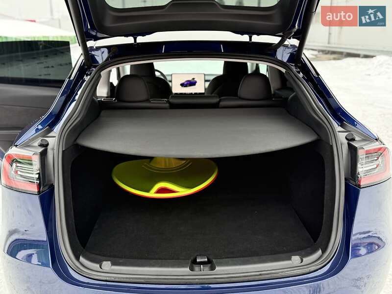 Позашляховик / Кросовер Tesla Model Y 2023 в Києві