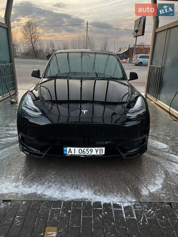 Позашляховик / Кросовер Tesla Model Y 2021 в Києві