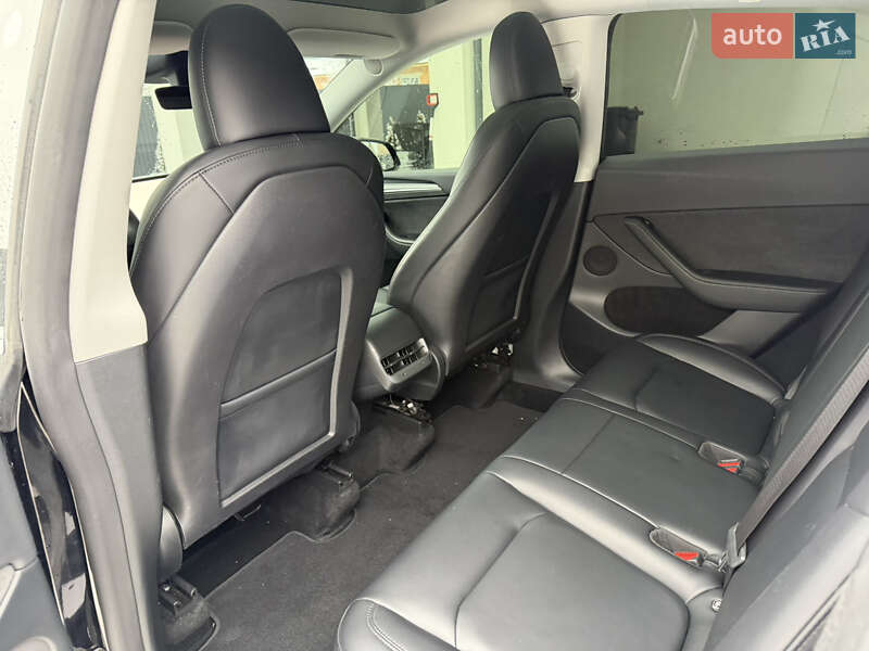 Позашляховик / Кросовер Tesla Model Y 2023 в Івано-Франківську фото 18 Позашляховик / Кросовер Tesla Model Y 2023 в Івано-Франківську