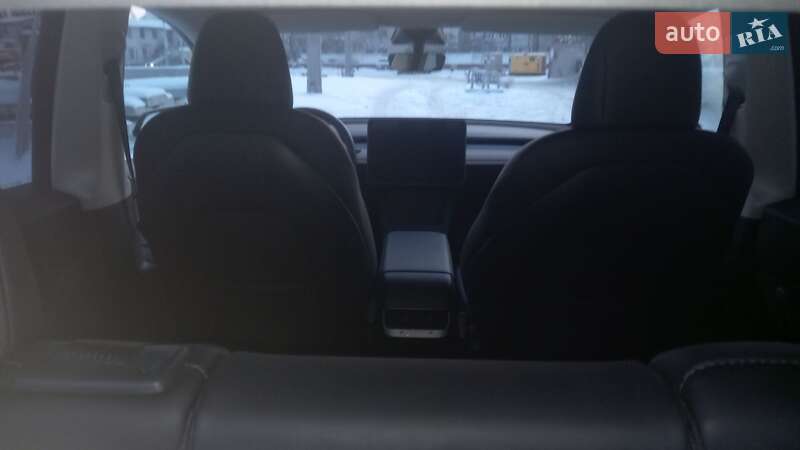 Позашляховик / Кросовер Tesla Model Y 2023 в Києві