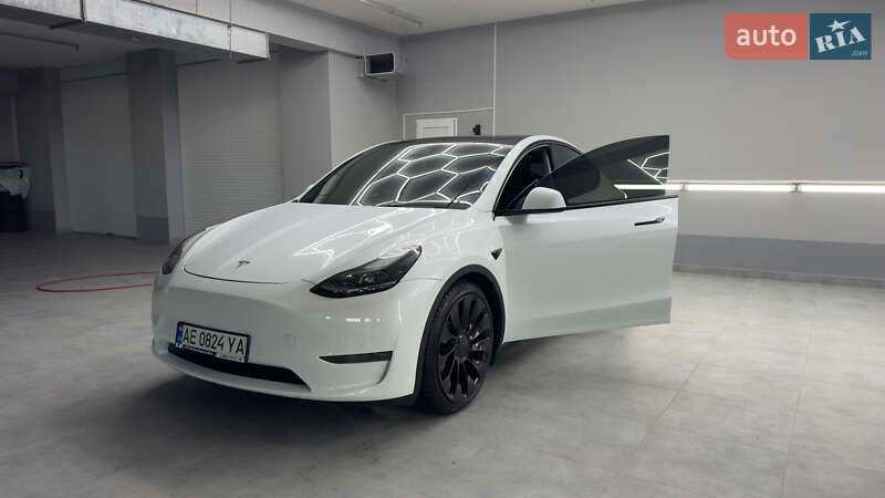 Позашляховик / Кросовер Tesla Model Y 2022 в Дніпрі
