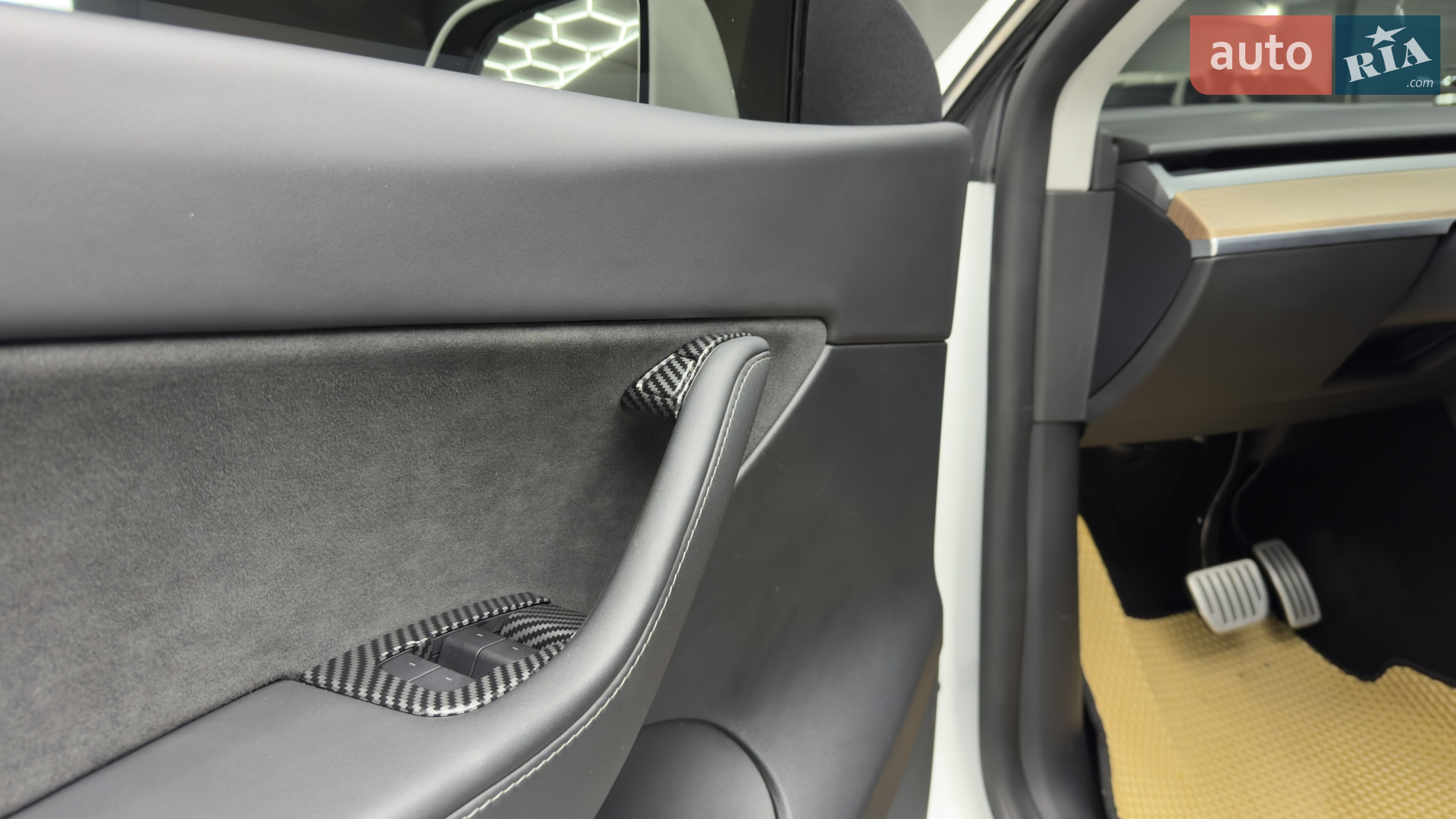 2022 Tesla Model Y - мініатюра 15