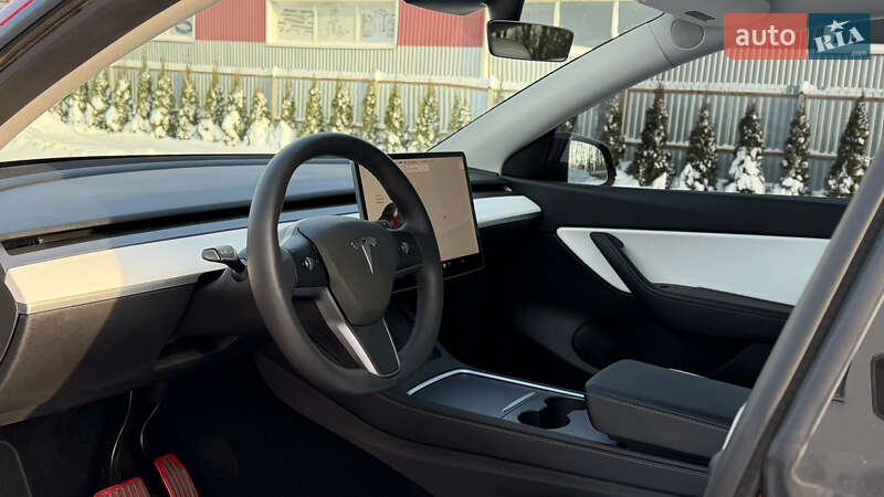 Позашляховик / Кросовер Tesla Model Y 2021 в Луцьку фото 30 Позашляховик / Кросовер Tesla Model Y 2021 в Луцьку