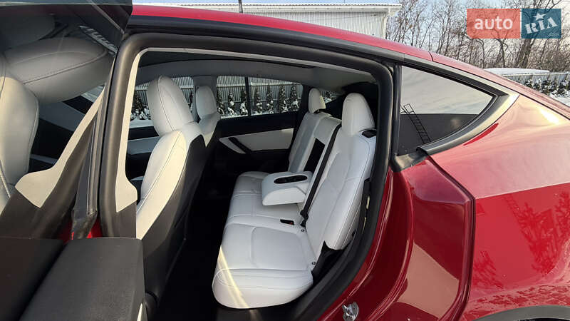 Позашляховик / Кросовер Tesla Model Y 2021 в Луцьку фото 35 Позашляховик / Кросовер Tesla Model Y 2021 в Луцьку
