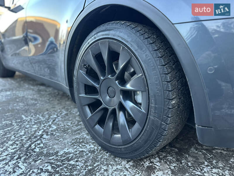 Позашляховик / Кросовер Tesla Model Y 2021 в Ковелі