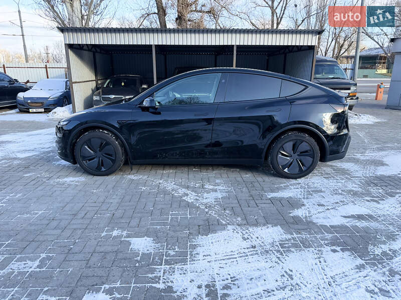 Позашляховик / Кросовер Tesla Model Y 2025 в Дніпрі