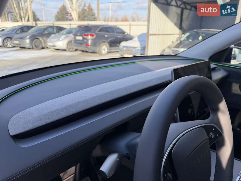 Позашляховик / Кросовер Tesla Model Y 2025 в Дніпрі