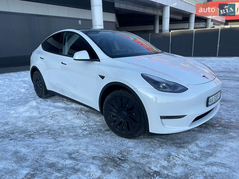 Внедорожник / Кроссовер Tesla Model Y 2023 в Киеве фото 4 Внедорожник / Кроссовер Tesla Model Y 2023 в Киеве