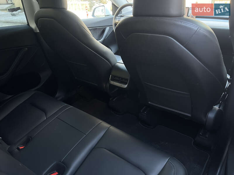 Внедорожник / Кроссовер Tesla Model Y 2023 в Киеве фото 15 Внедорожник / Кроссовер Tesla Model Y 2023 в Киеве