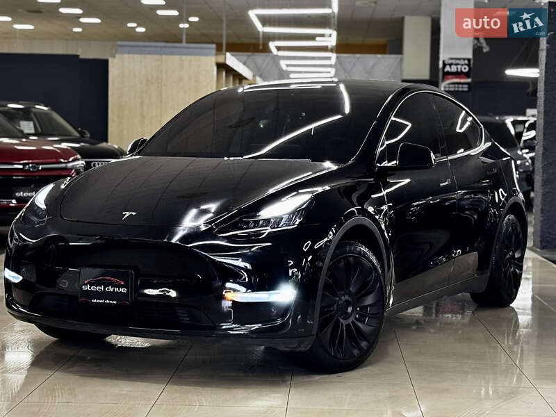 Tesla Model Y 2020