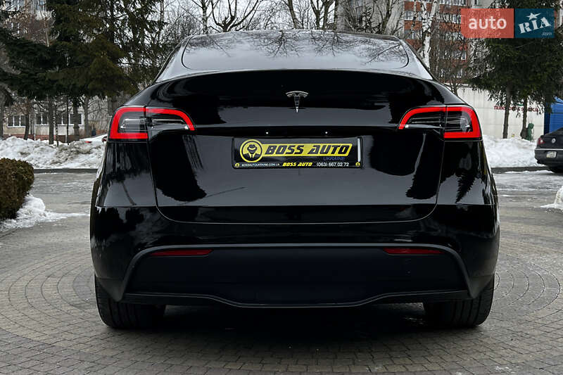 Позашляховик / Кросовер Tesla Model Y 2023 в Львові