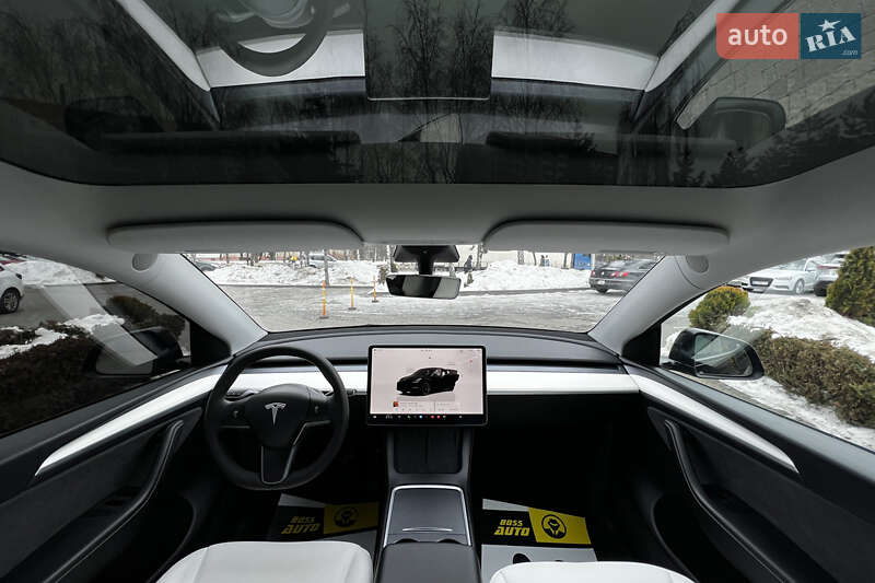 Позашляховик / Кросовер Tesla Model Y 2023 в Львові