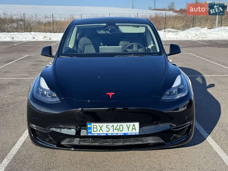 Позашляховик / Кросовер Tesla Model Y 2023 в Рівному фото 2 Позашляховик / Кросовер Tesla Model Y 2023 в Рівному
