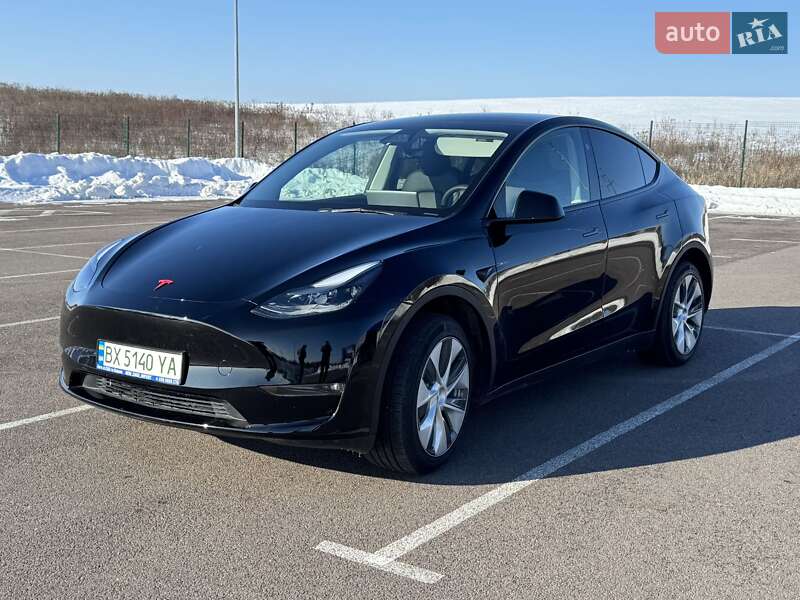 Позашляховик / Кросовер Tesla Model Y 2023 в Рівному фото 3 Позашляховик / Кросовер Tesla Model Y 2023 в Рівному