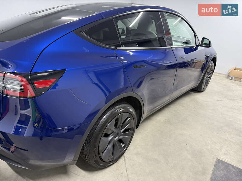 Позашляховик / Кросовер Tesla Model Y 2024 в Львові