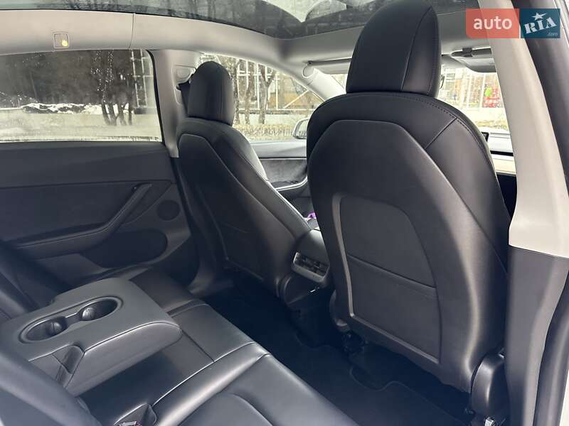 Внедорожник / Кроссовер Tesla Model Y 2020 в Львове