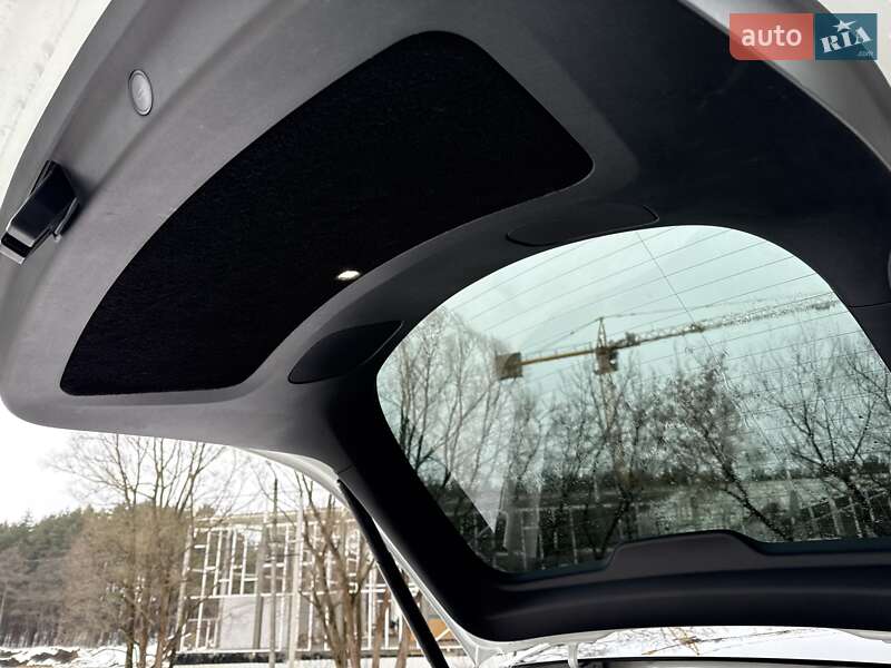 Внедорожник / Кроссовер Tesla Model Y 2020 в Львове