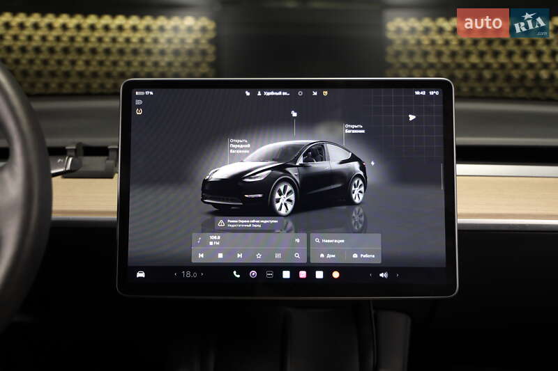 Позашляховик / Кросовер Tesla Model Y 2022 в Луцьку