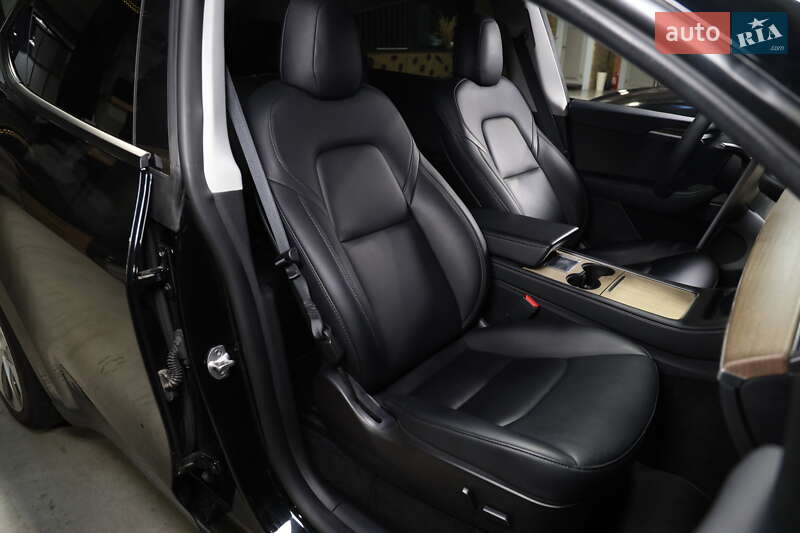 Позашляховик / Кросовер Tesla Model Y 2022 в Луцьку