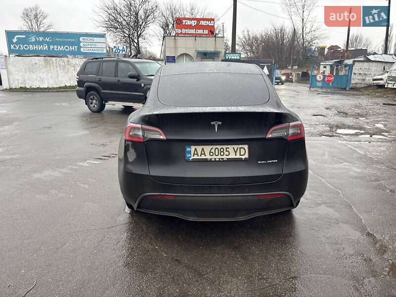 Внедорожник / Кроссовер Tesla Model Y 2021 в Киеве