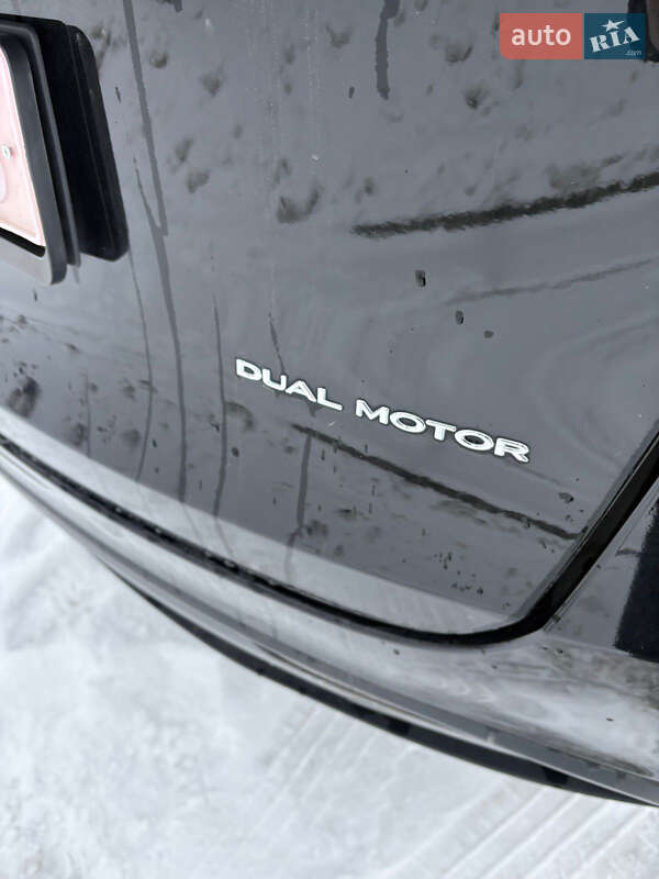 Позашляховик / Кросовер Tesla Model Y 2022 в Рівному фото 13 Позашляховик / Кросовер Tesla Model Y 2022 в Рівному