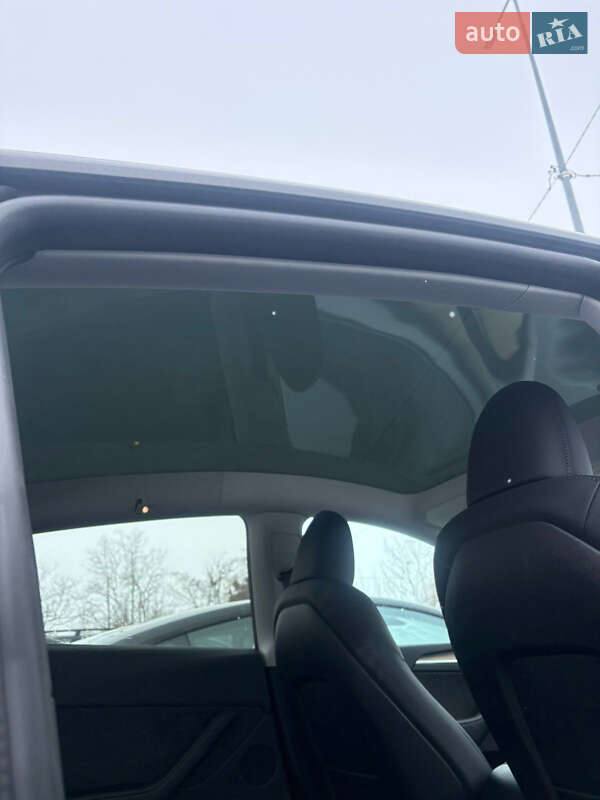 Позашляховик / Кросовер Tesla Model Y 2022 в Рівному фото 25 Позашляховик / Кросовер Tesla Model Y 2022 в Рівному