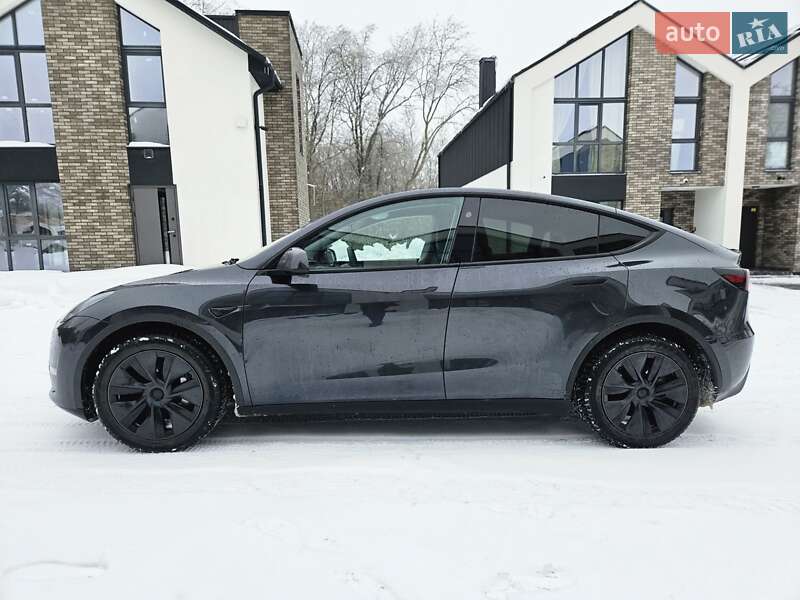 Внедорожник / Кроссовер Tesla Model Y 2024 в Тернополе