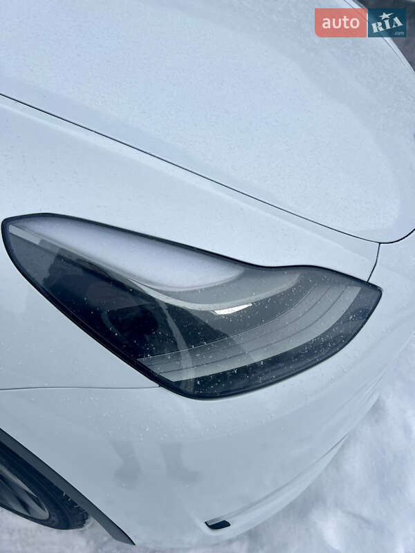Внедорожник / Кроссовер Tesla Model Y 2023 в Киеве