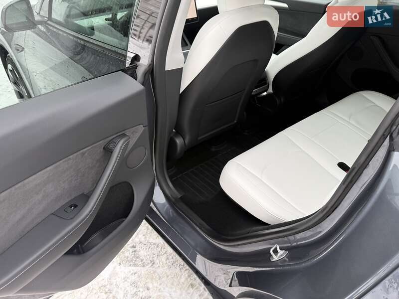 Внедорожник / Кроссовер Tesla Model Y 2023 в Белой Церкви