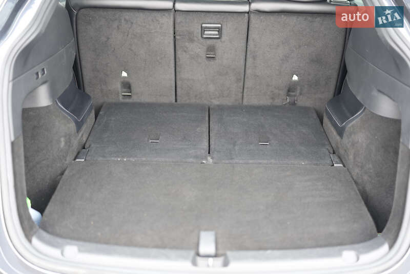 Позашляховик / Кросовер Tesla Model Y 2022 в Львові фото 15 Позашляховик / Кросовер Tesla Model Y 2022 в Львові