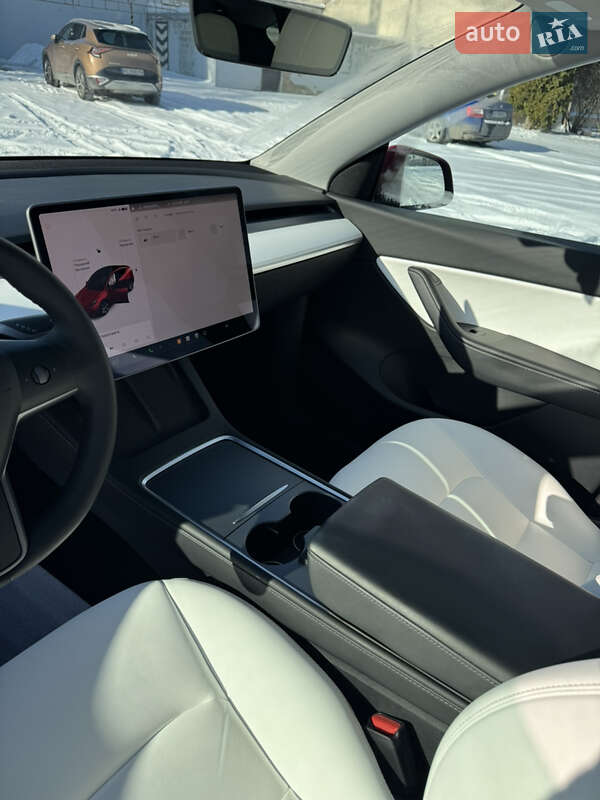 Позашляховик / Кросовер Tesla Model Y 2021 в Білій Церкві