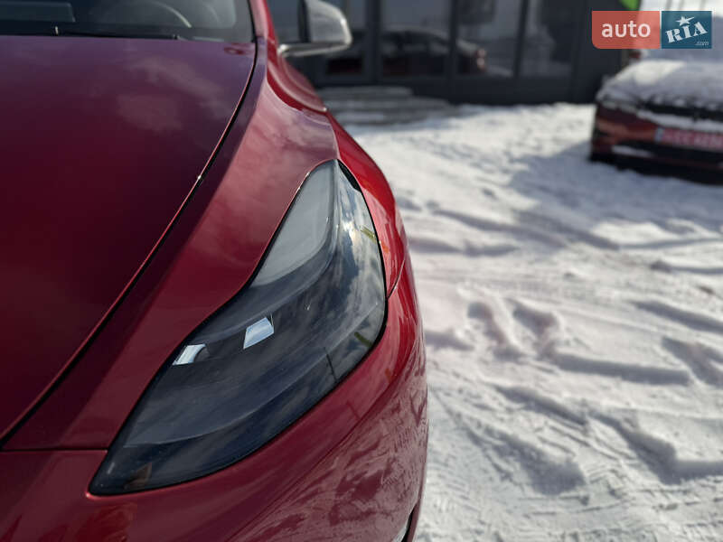 Позашляховик / Кросовер Tesla Model Y 2024 в Львові